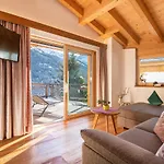 Domek alpejski Chalet's Alpenjuwel Tux