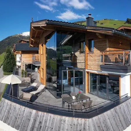 Chalet's Alpenjuwel Dağ evi Tux