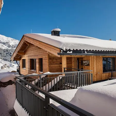 Chalet's Alpenjuwel Domek alpejski Tux
