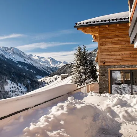 Chalet's Alpenjuwel * Tux